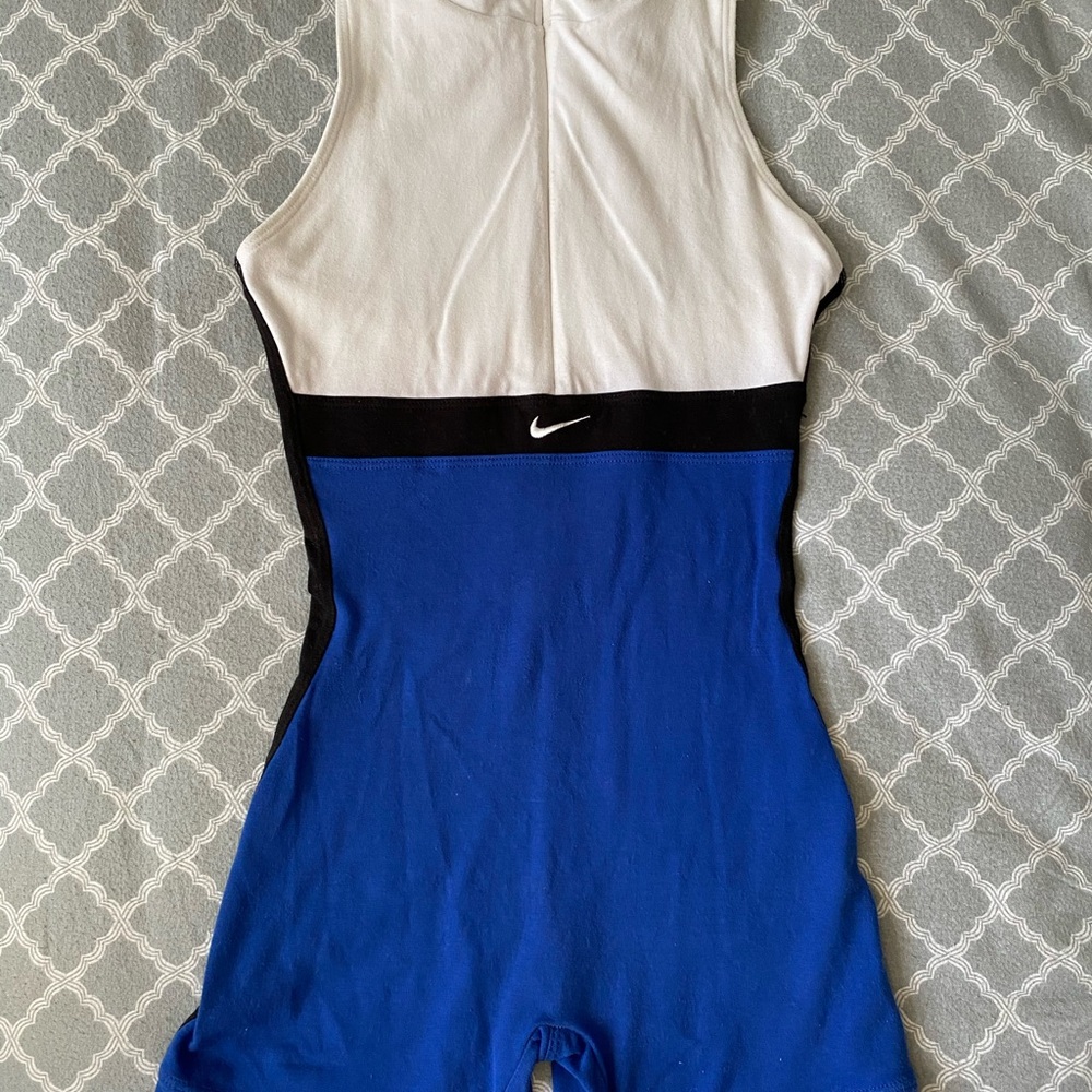 🌿 Nike Bodysuit